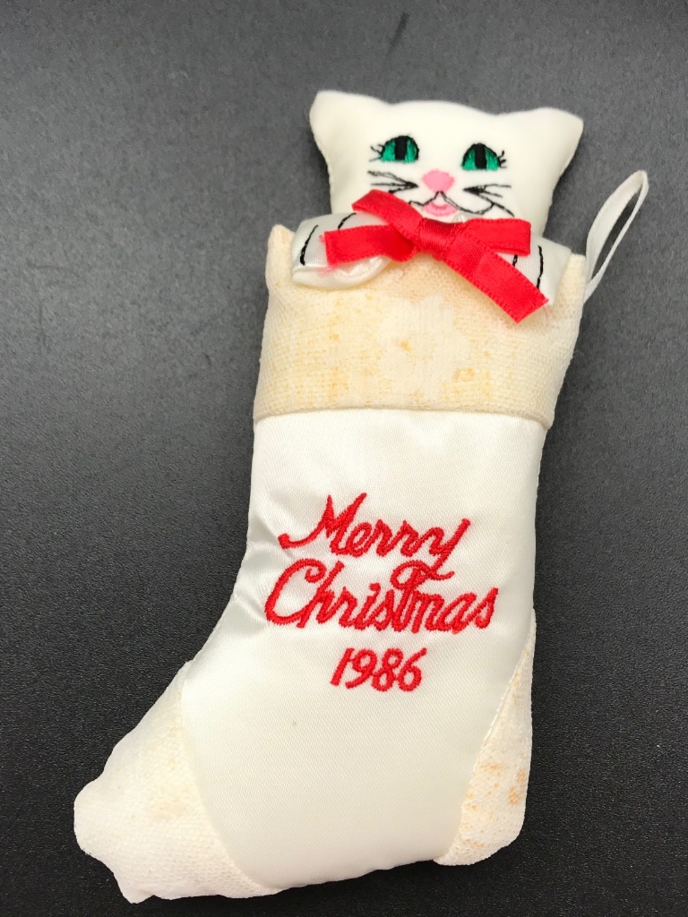 1986 Fancy Feast Collectible Christmas Ornament